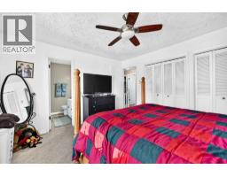 102 4 Avenue SE - photo 25