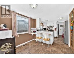 102 4 Avenue SE - photo 16