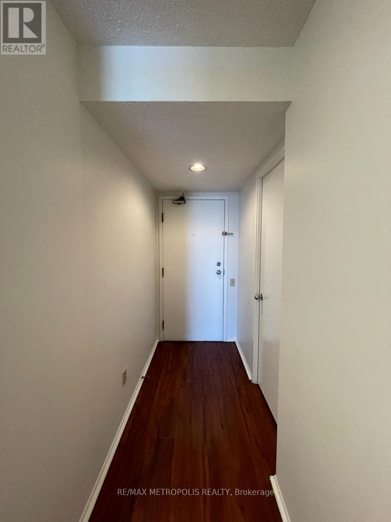 2460 Eglinton Avenue East — photo 12