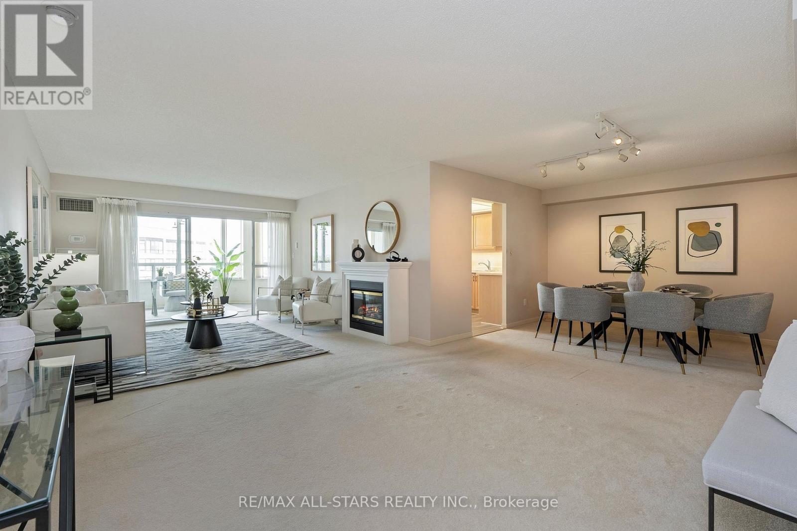 #1102 610 BULLOCK DRIVE - 12