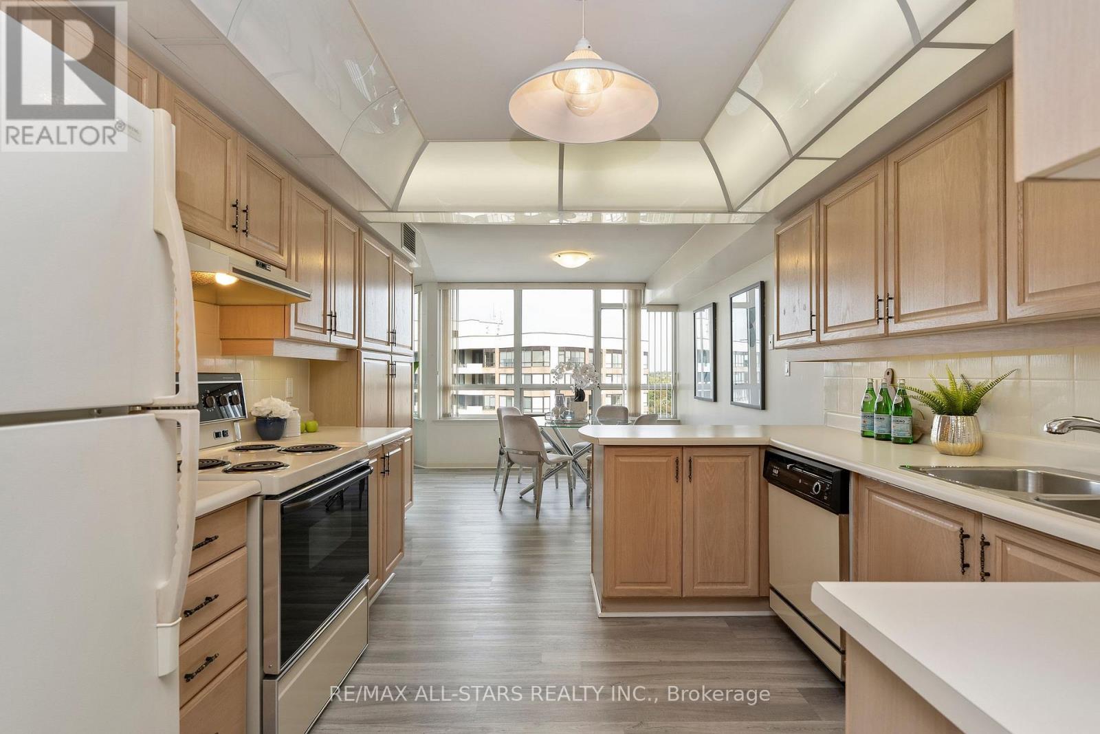 #1102 610 BULLOCK DRIVE - 13