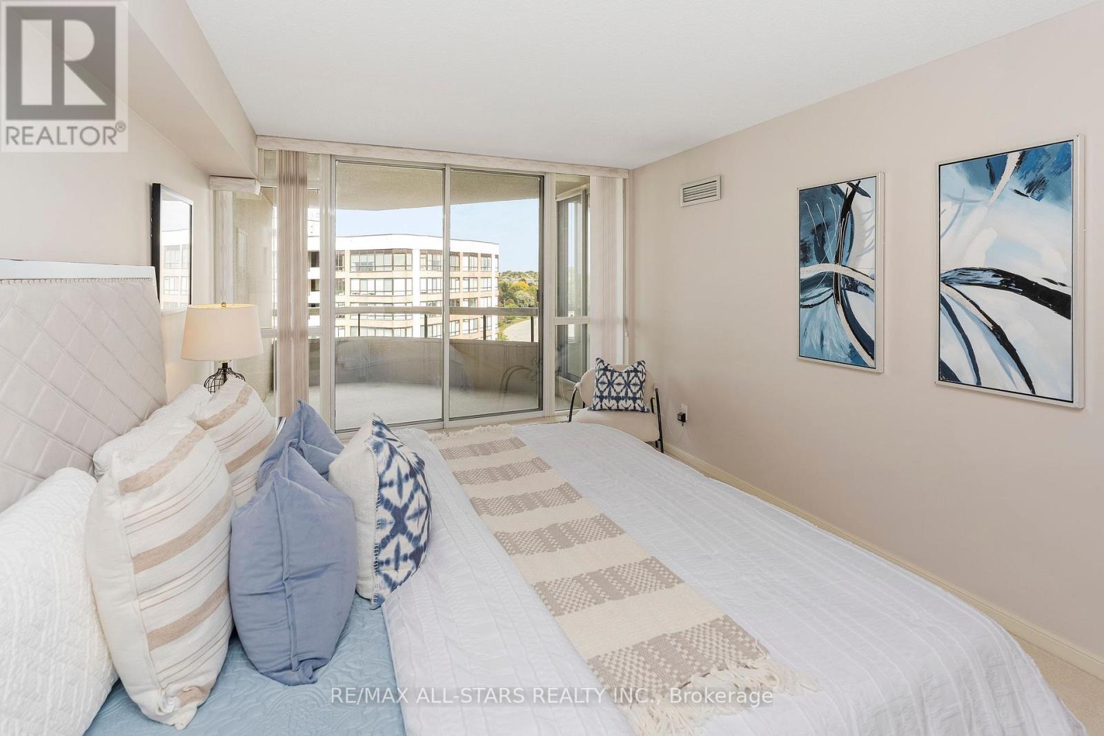 #1102 610 BULLOCK DRIVE - 25