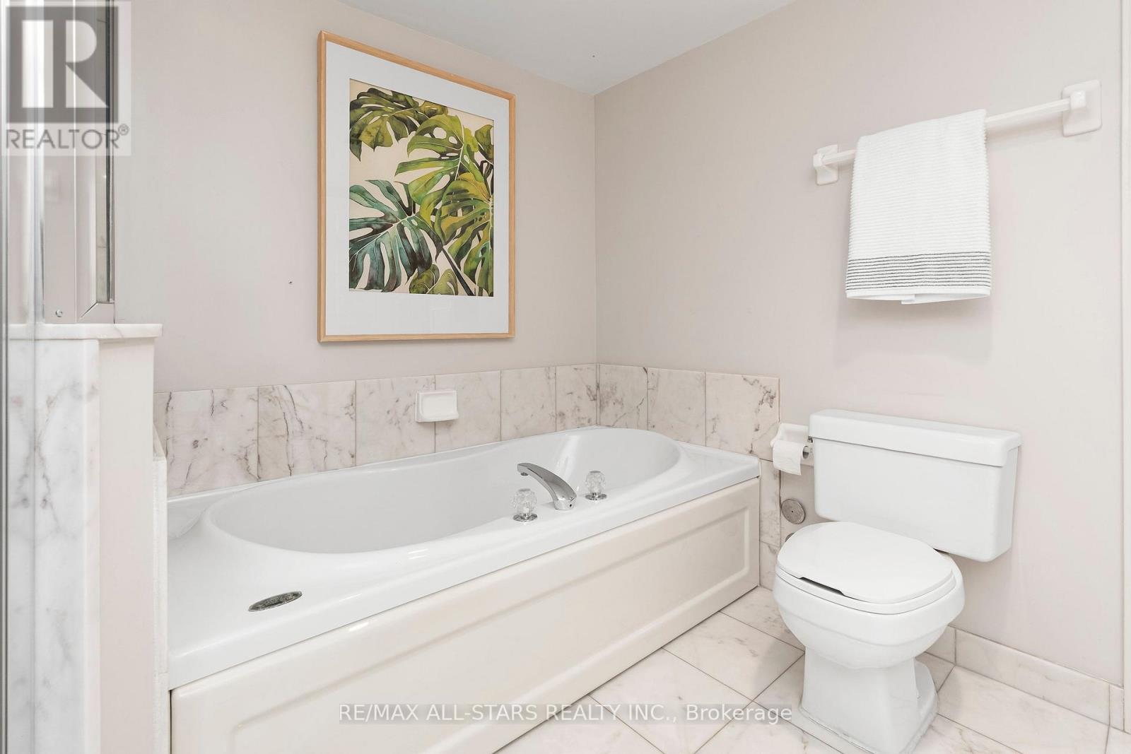 #1102 610 BULLOCK DRIVE - 33