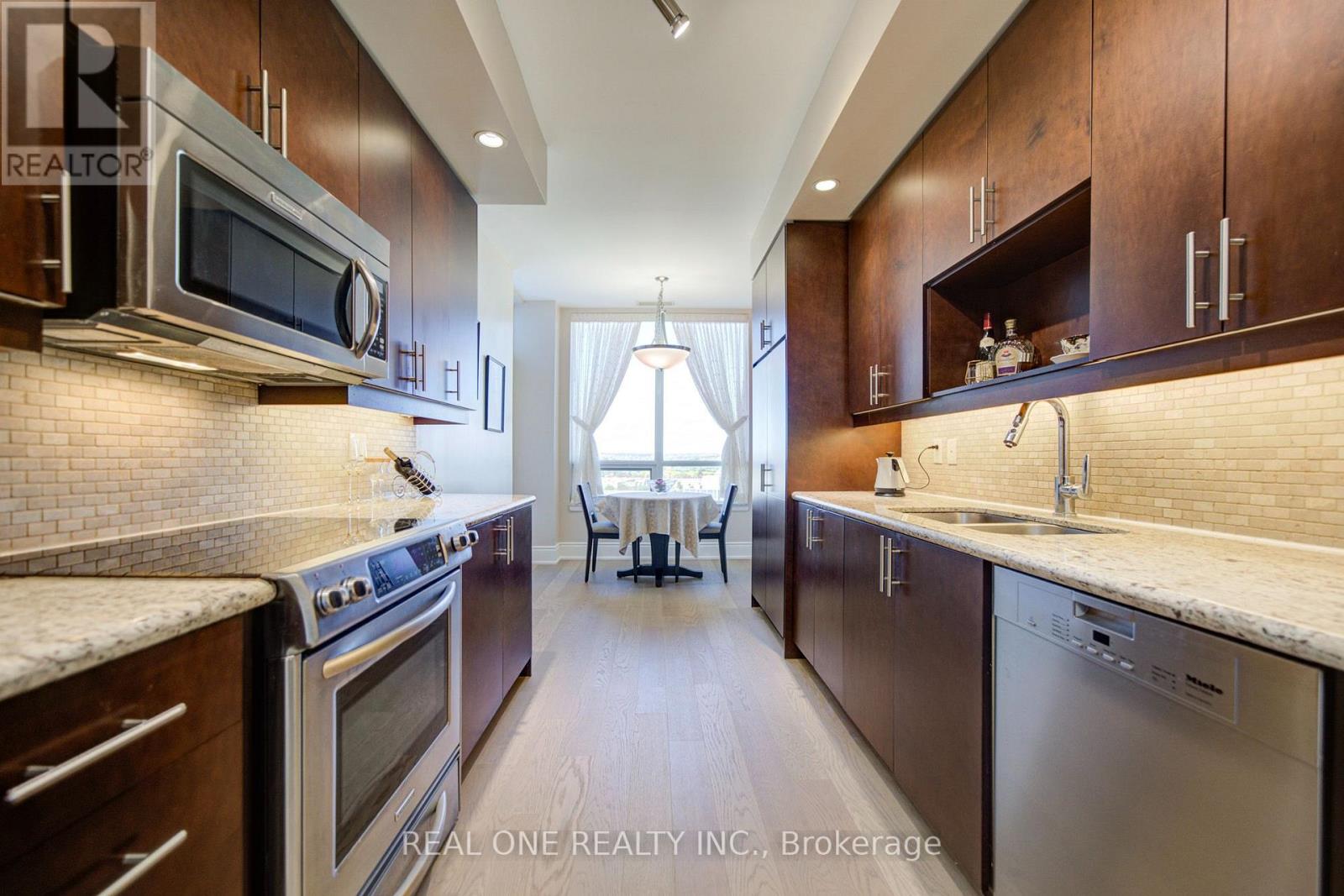 Ph55- 23 Cox Boulevard, Markham, ON photo 7
