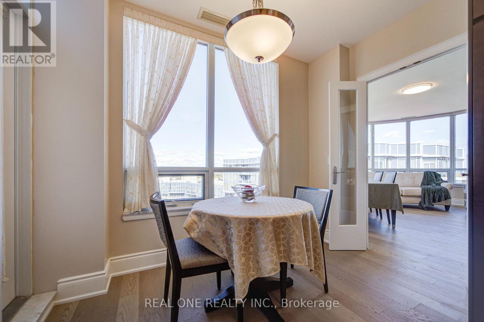 Ph55- 23 Cox Boulevard, Markham, ON photo 9