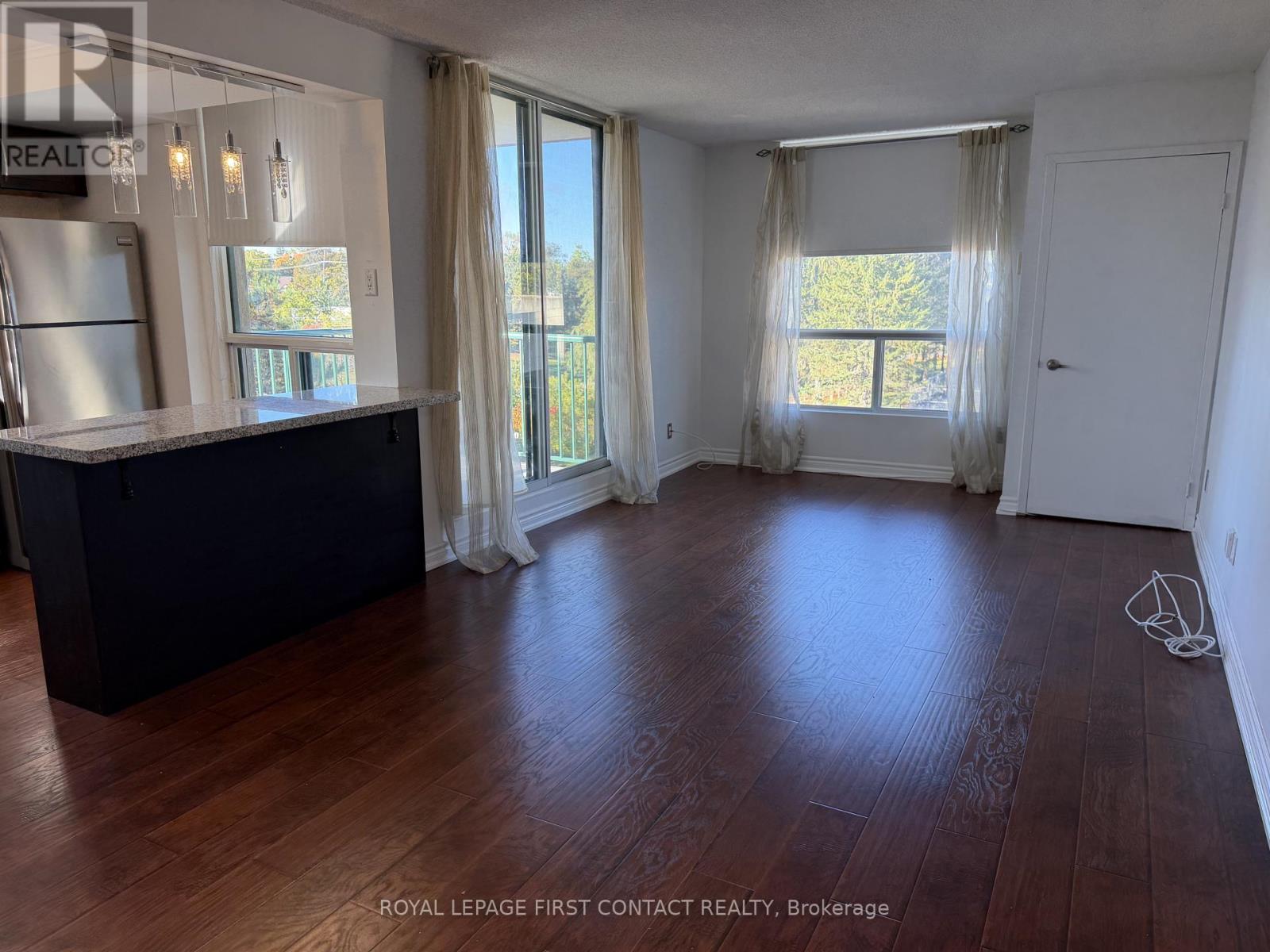 75 Ellen Street — photo 7