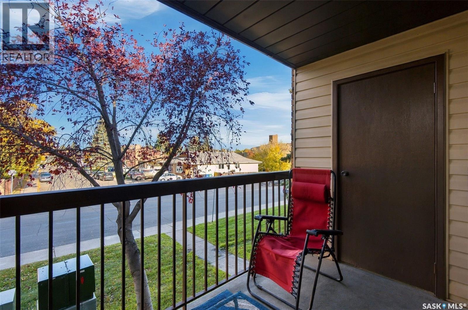 #202 275 Kingsmere BOULEVARD - 21