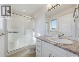 309 Bassett Road, Martensville, SK S0K2T1 Photo 12
