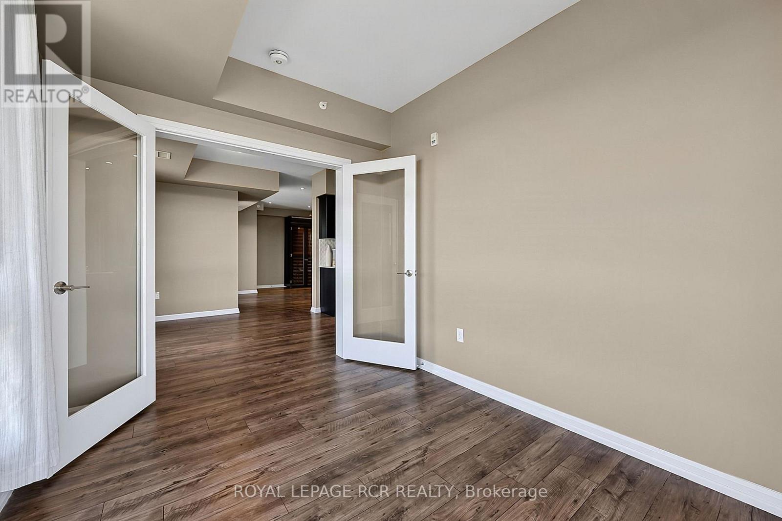 #502 302 ESSA ROAD - Image 17