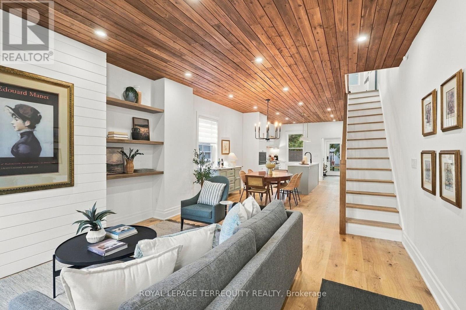 Property for sale at 112 MARIA STREET