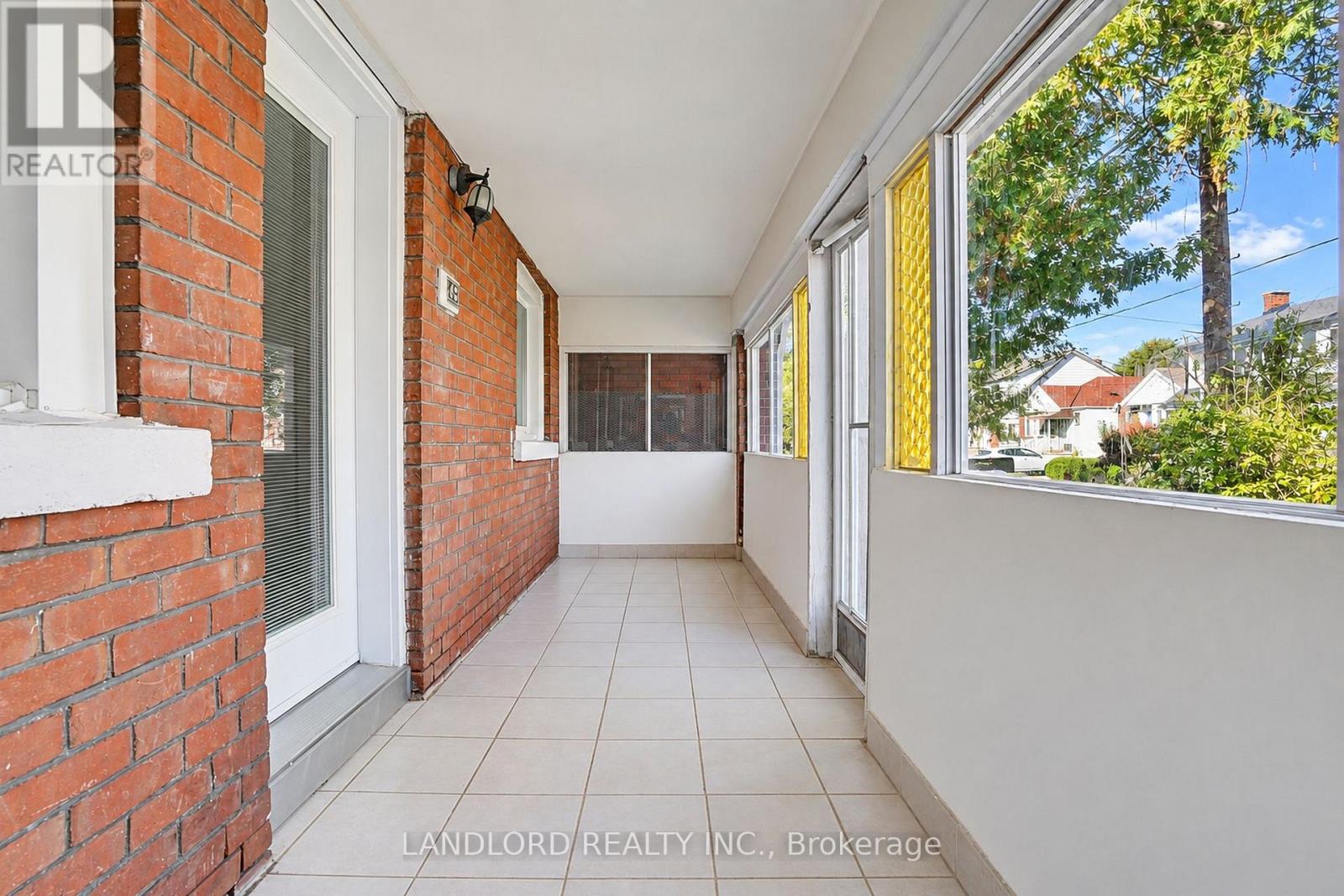 45 Craydon Avenue — photo 7