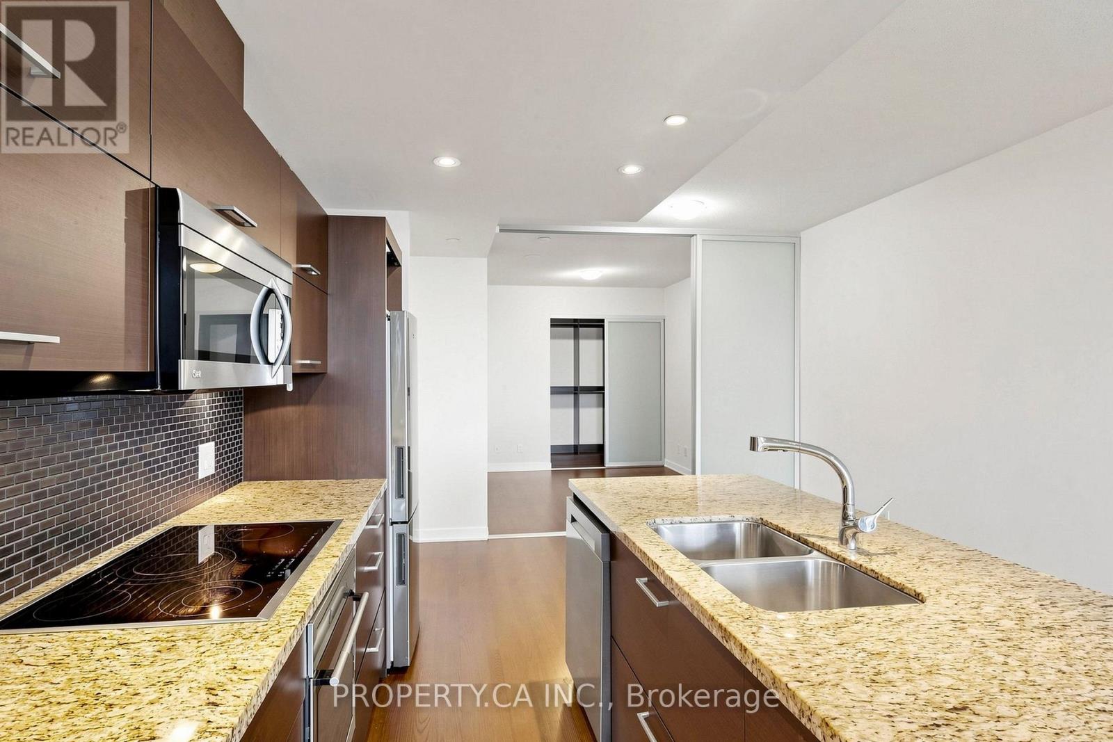 88 Park Lawn Road — photo 8