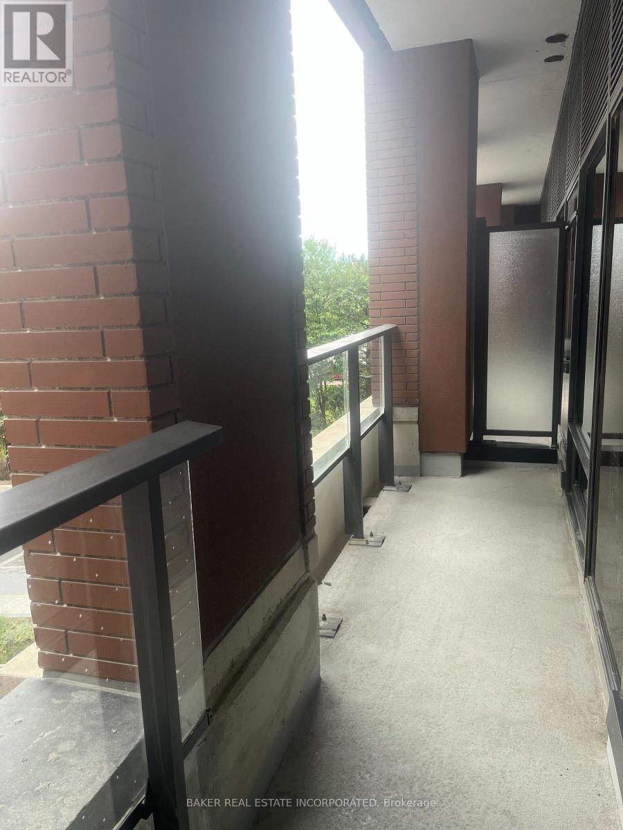 4010 Eglinton Avenue West — photo 11