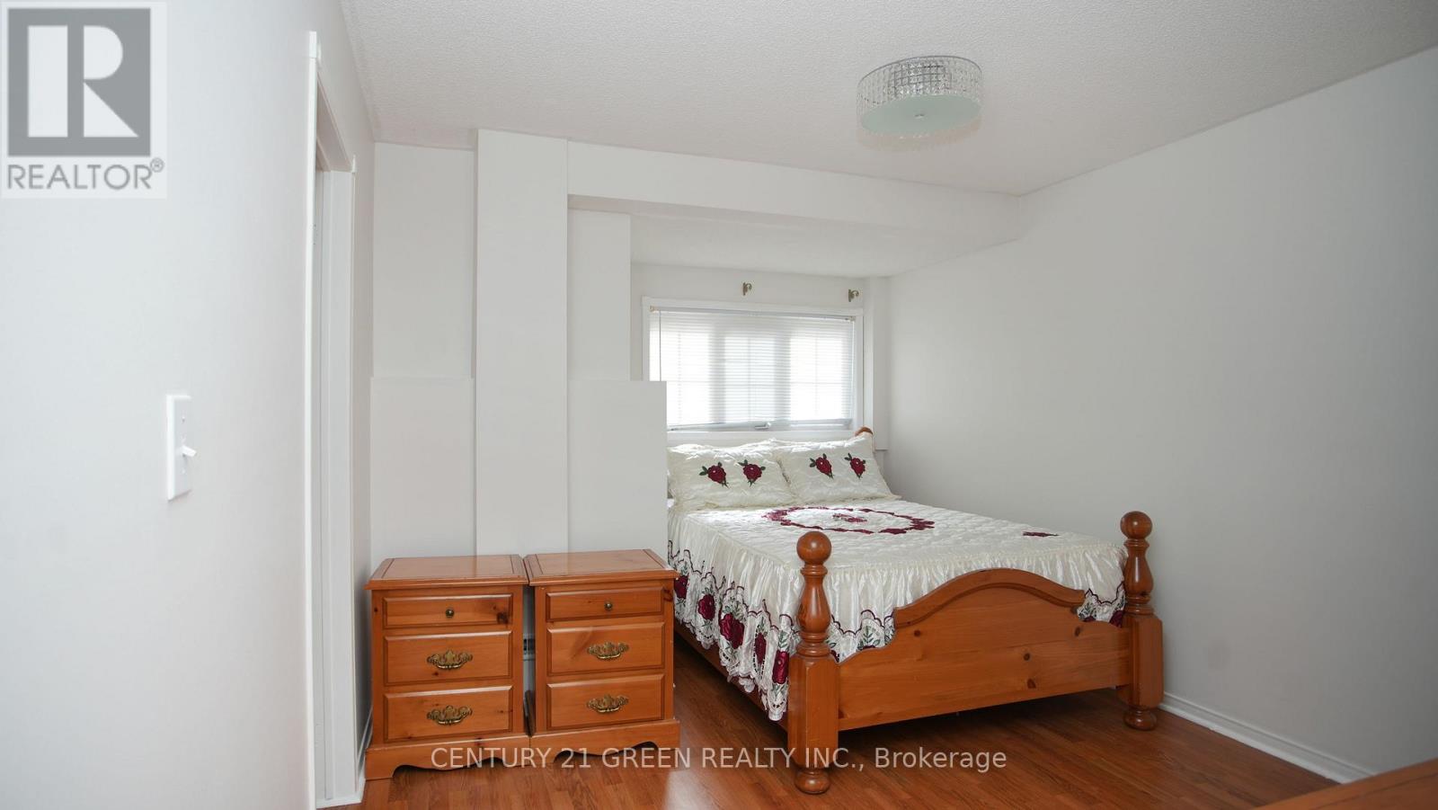 836 AVOCADO CRESCENT - 24