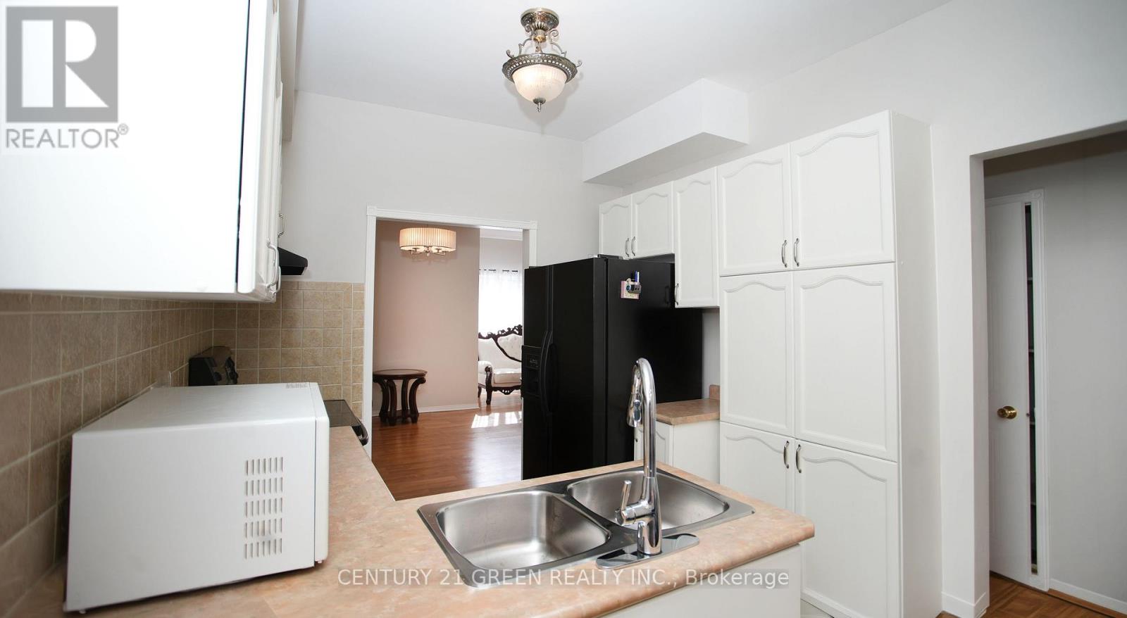 836 AVOCADO CRESCENT - 9