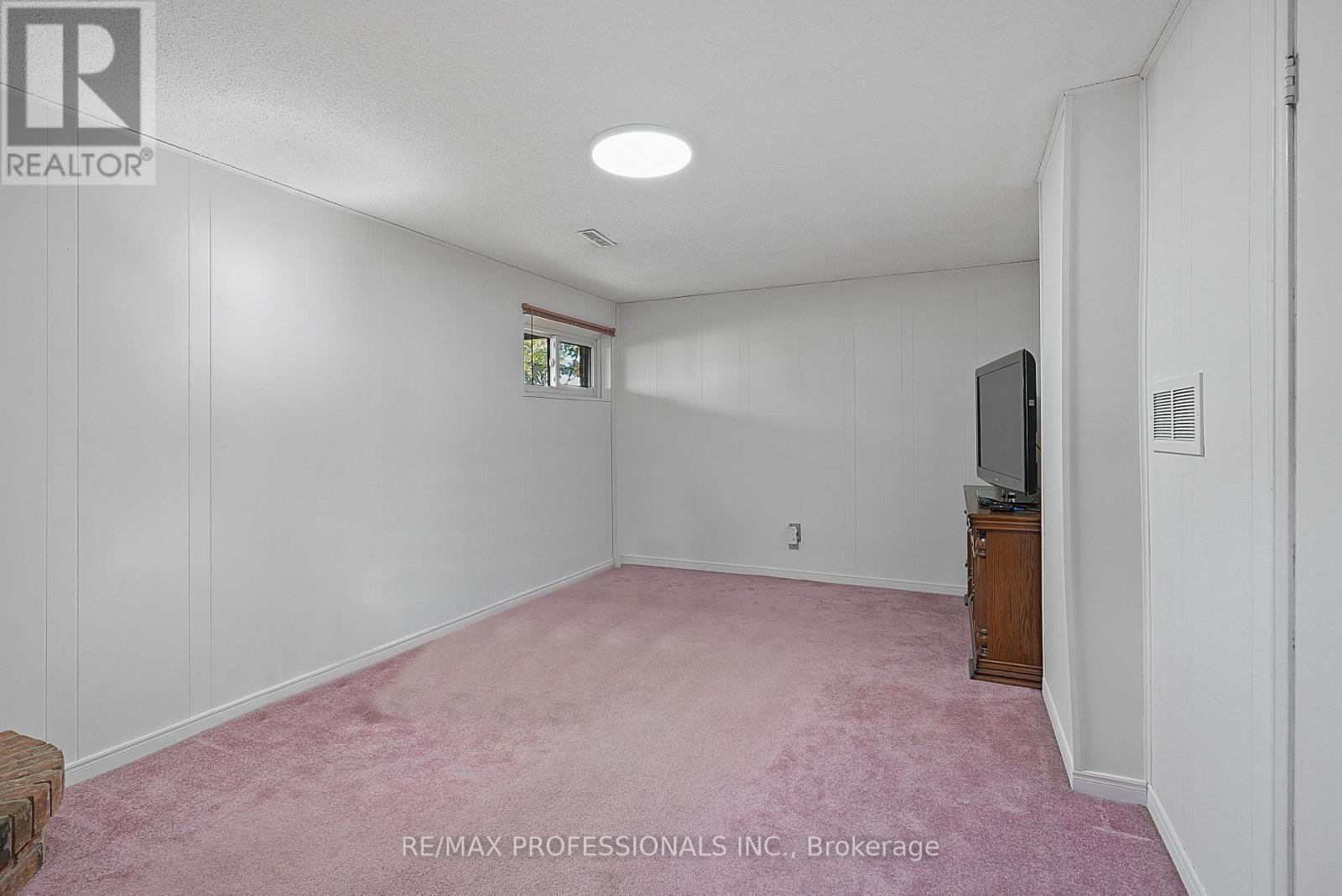 43 FRANCA CRESCENT - 38
