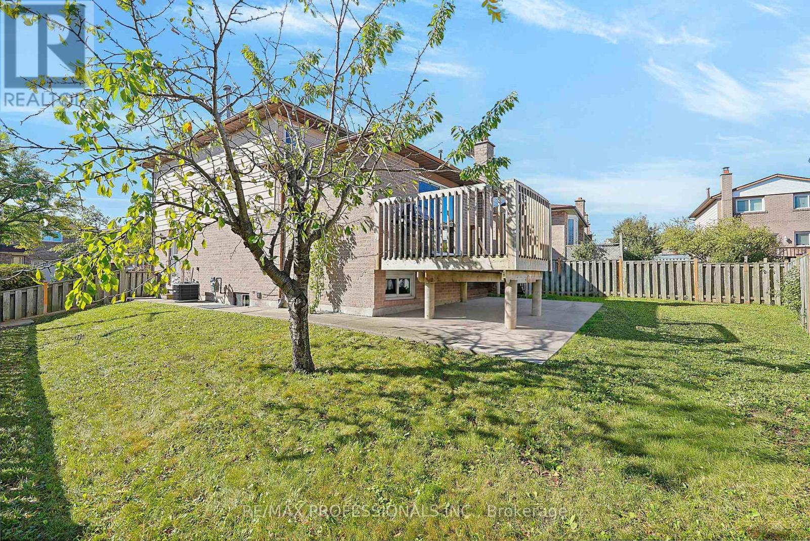 43 FRANCA CRESCENT - 45