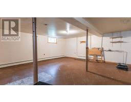 102 Parade Street, Yarmouth, NS B5A3B5 Photo 11