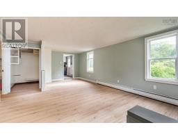 102 Parade Street, Yarmouth, NS B5A3B5 Photo 8