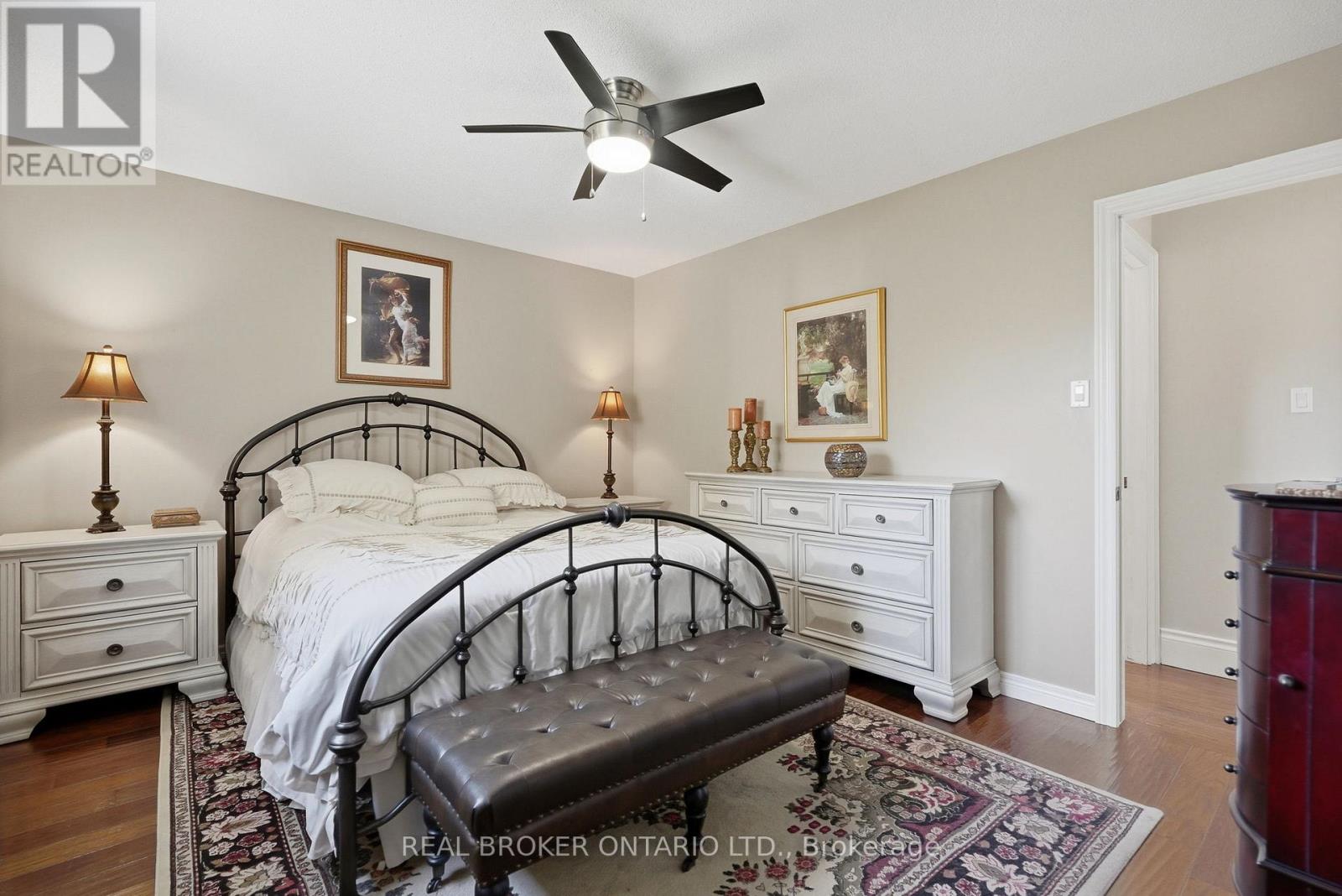8 MOYLE DRIVE - 22