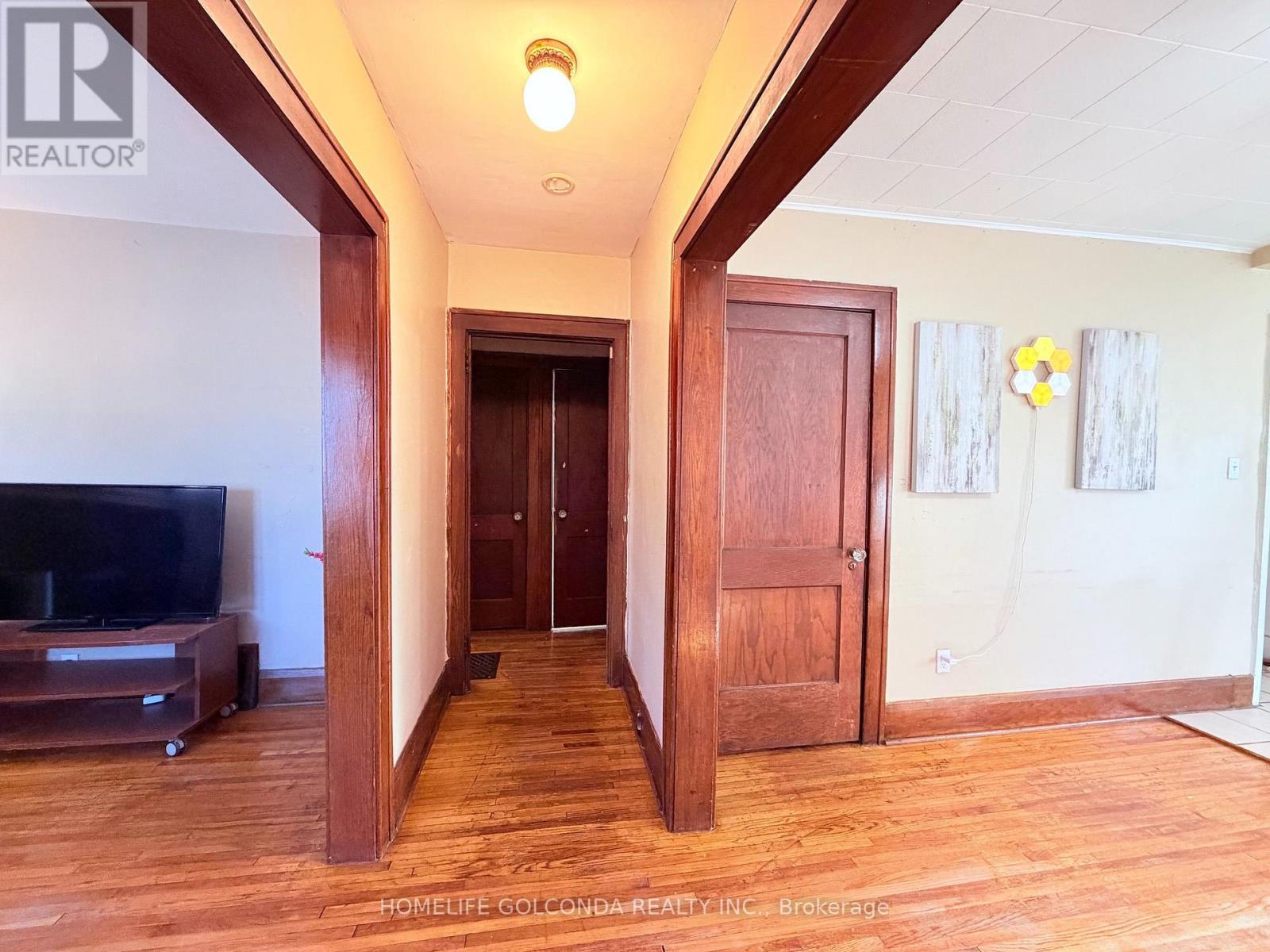 3203 Linwood Place, Windsor, ON photo 3