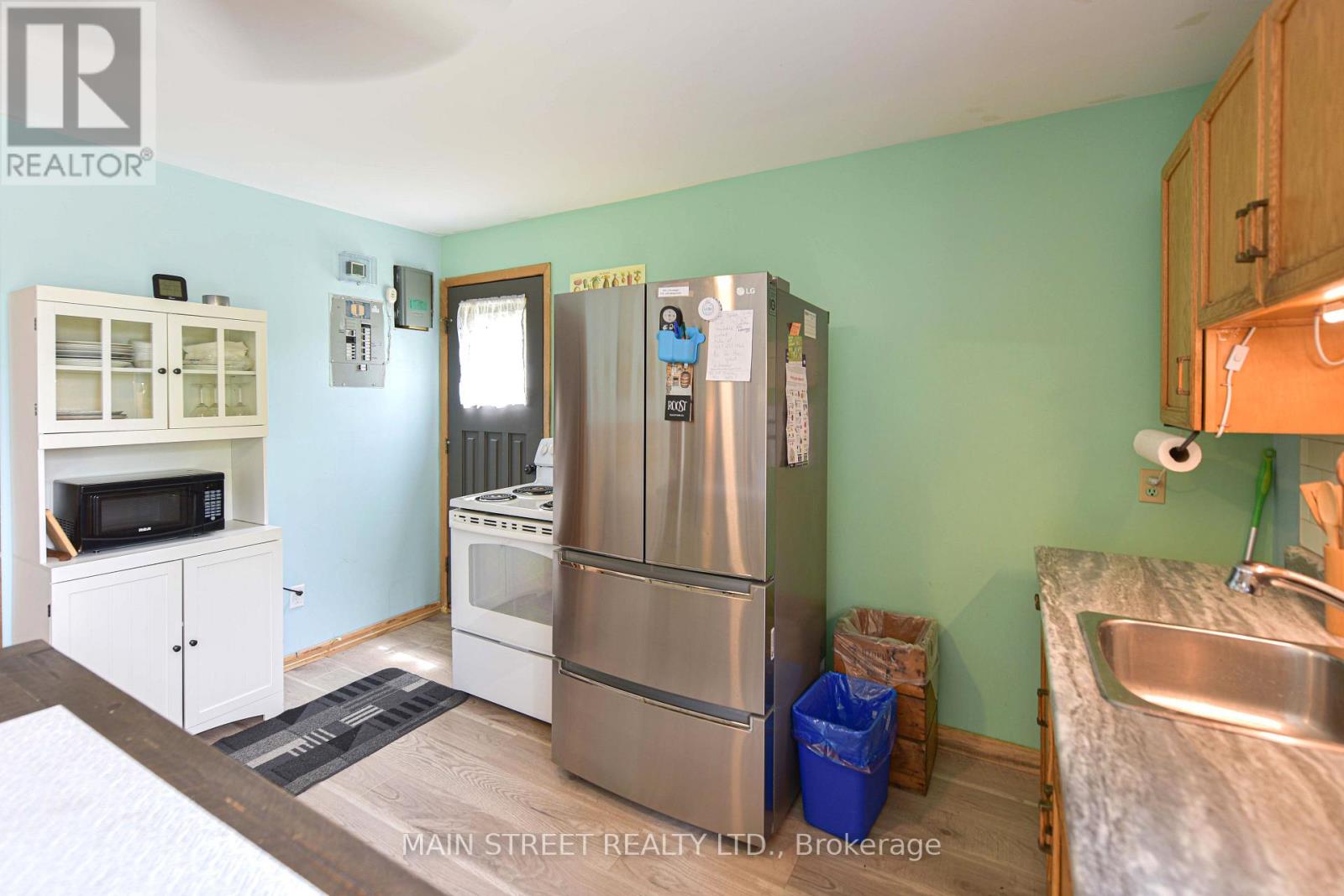 #20 230 LAKE DALRYMPLE ROAD - 23