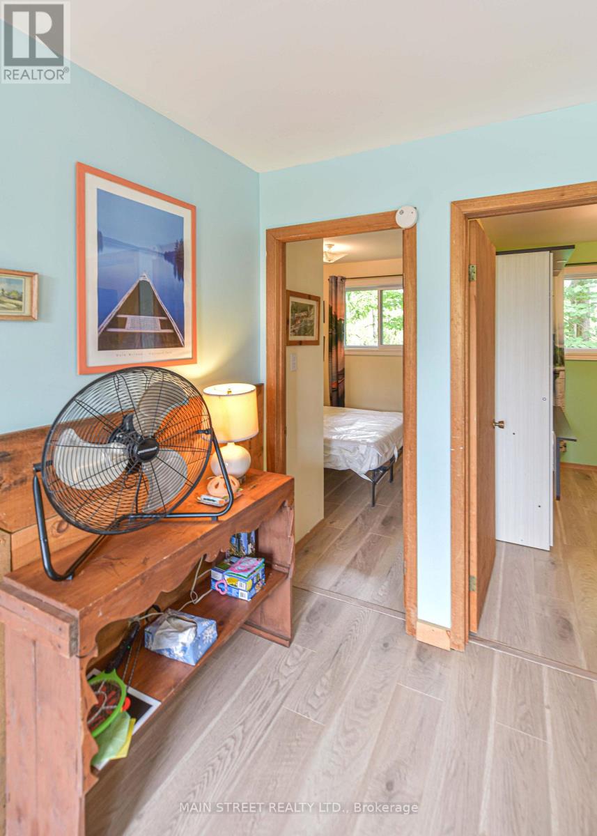 #20 230 LAKE DALRYMPLE ROAD - 34