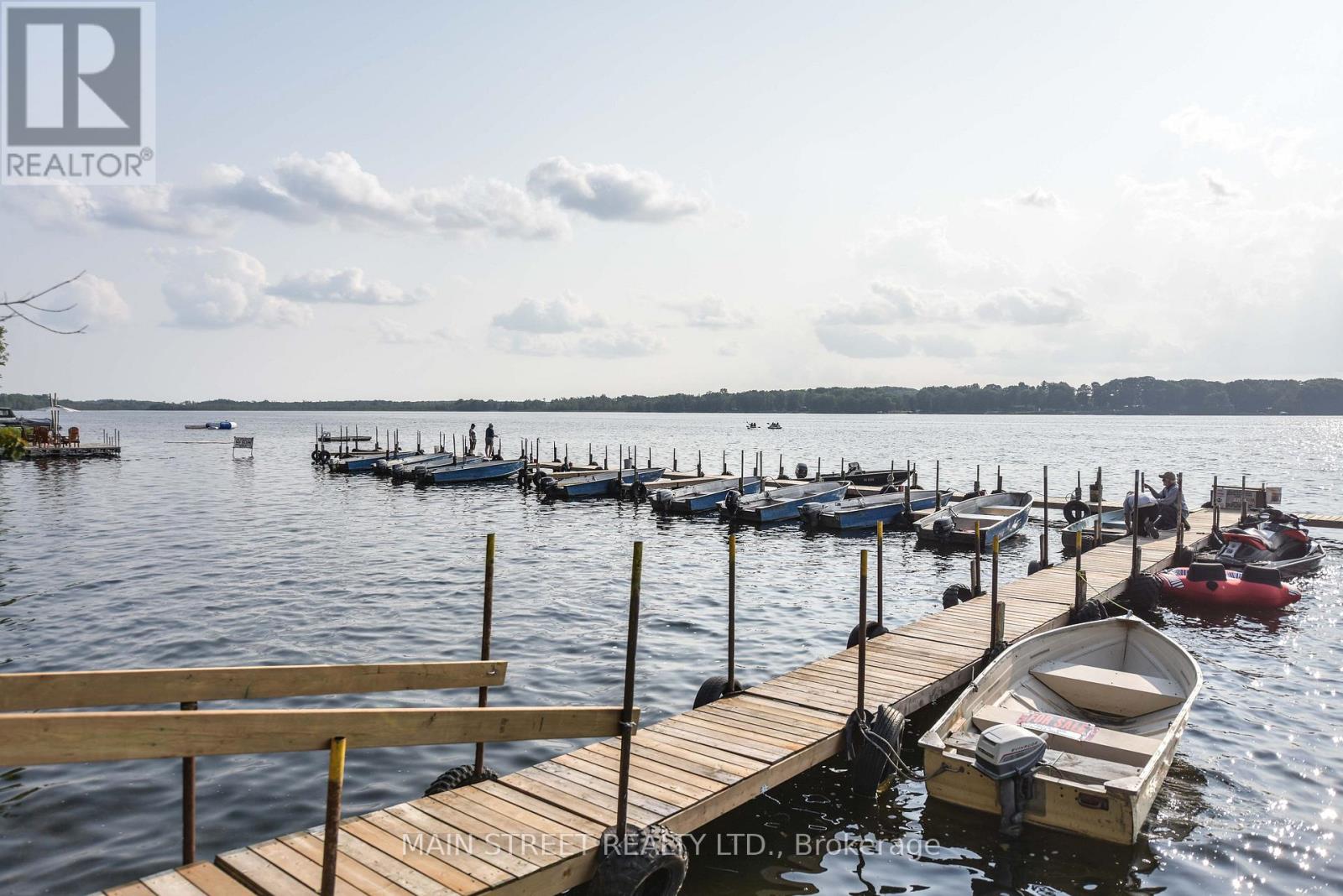 #20 230 LAKE DALRYMPLE ROAD - 44