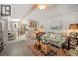 Living room - 11 4714 Muir Rd, Courtenay, BC V9N8Z4 Photo 6
