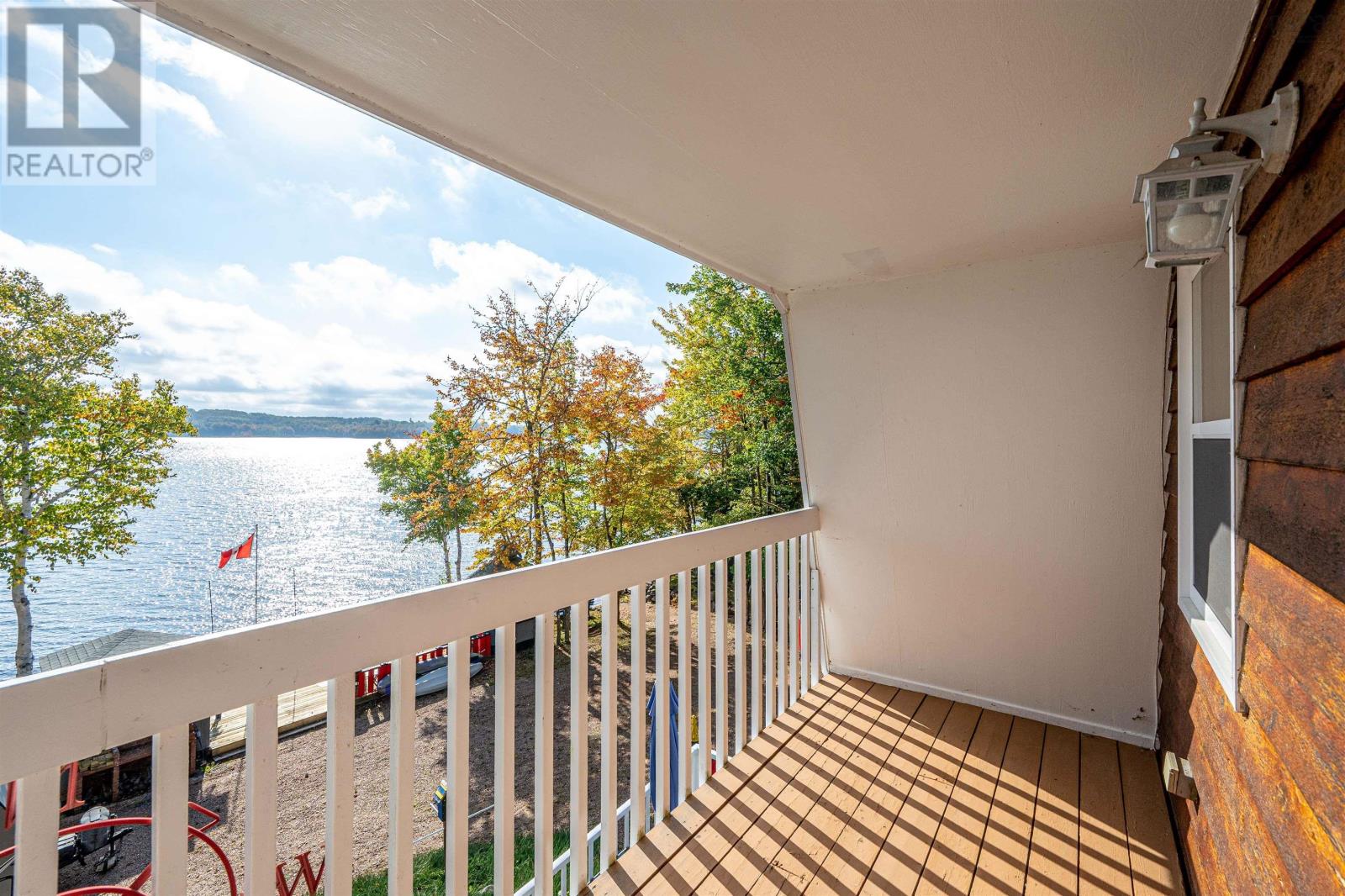 Property 21 of 52 of 450 Lakeside Drive