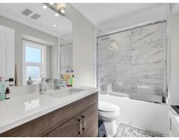 15949 39a Avenue, Surrey, BC V3Z0Y3 Photo 24