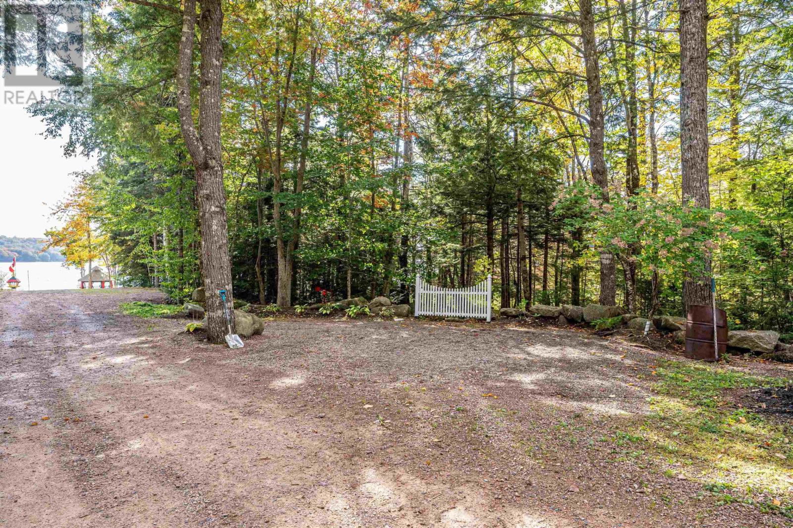 Property 45 of 52 of 450 Lakeside Drive