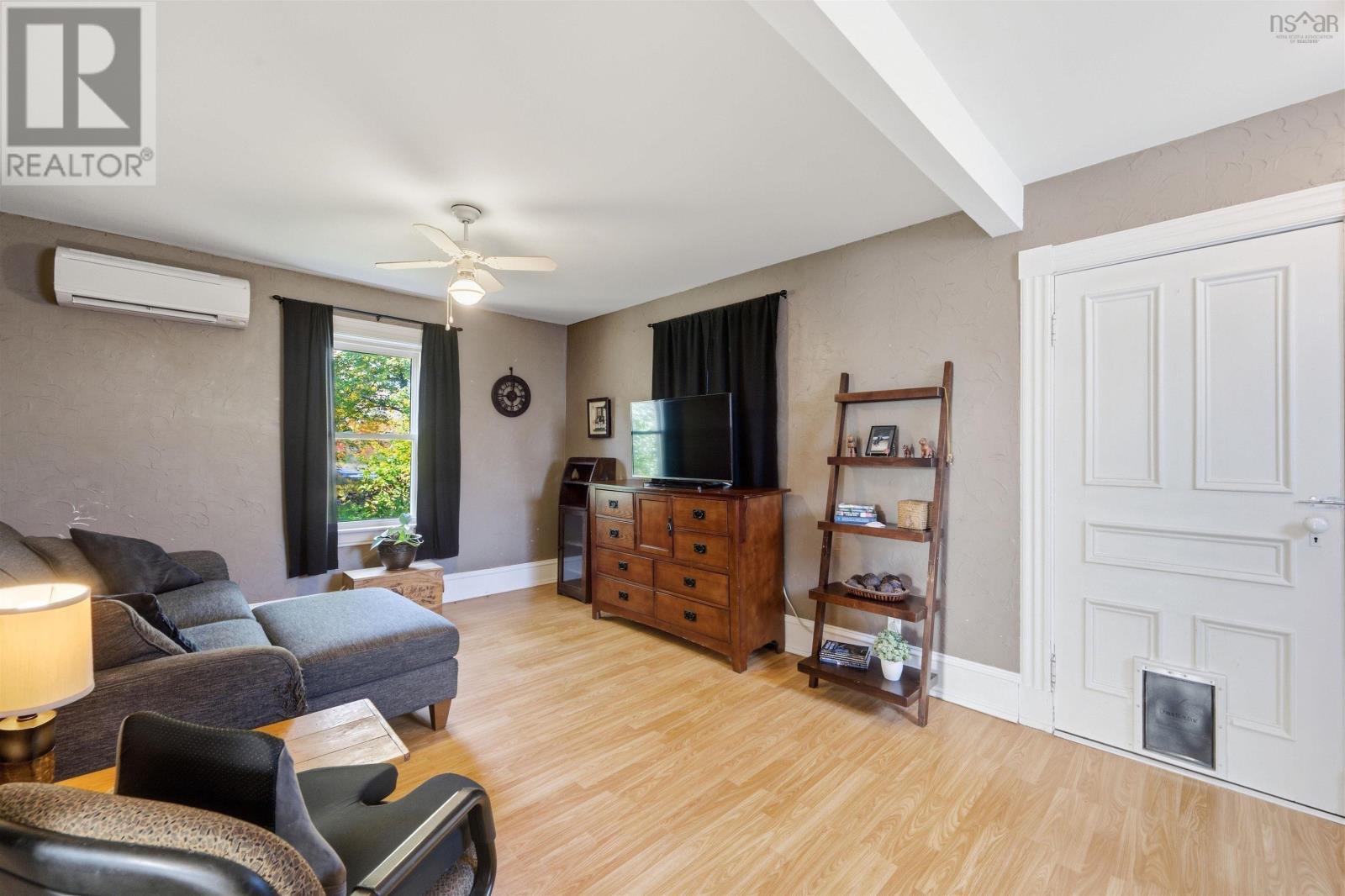 Property 10 of 52 of 1462 East Dalhousie Road