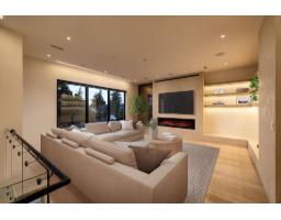 15679 Roper Avenue, White Rock, BC V4B2G9 Photo 15
