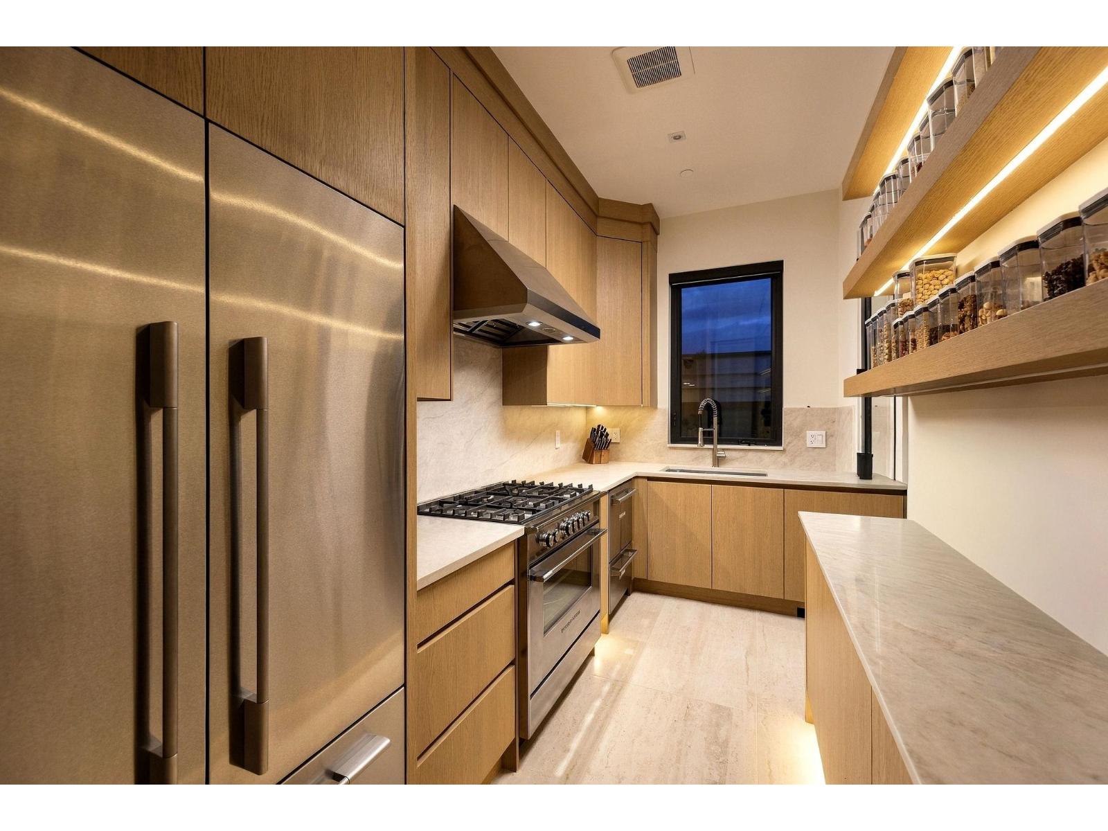 15679 ROPER AVENUE, White Rock - Image 1