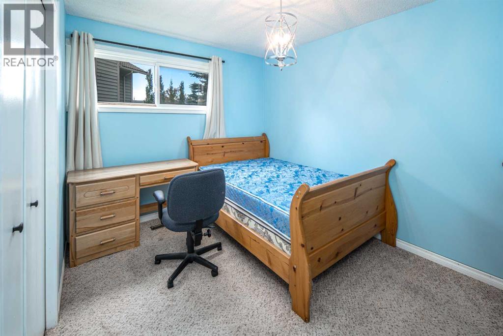 28 Hawkcliff Place NW - 18