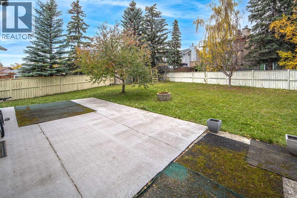 28 Hawkcliff Place NW - 24
