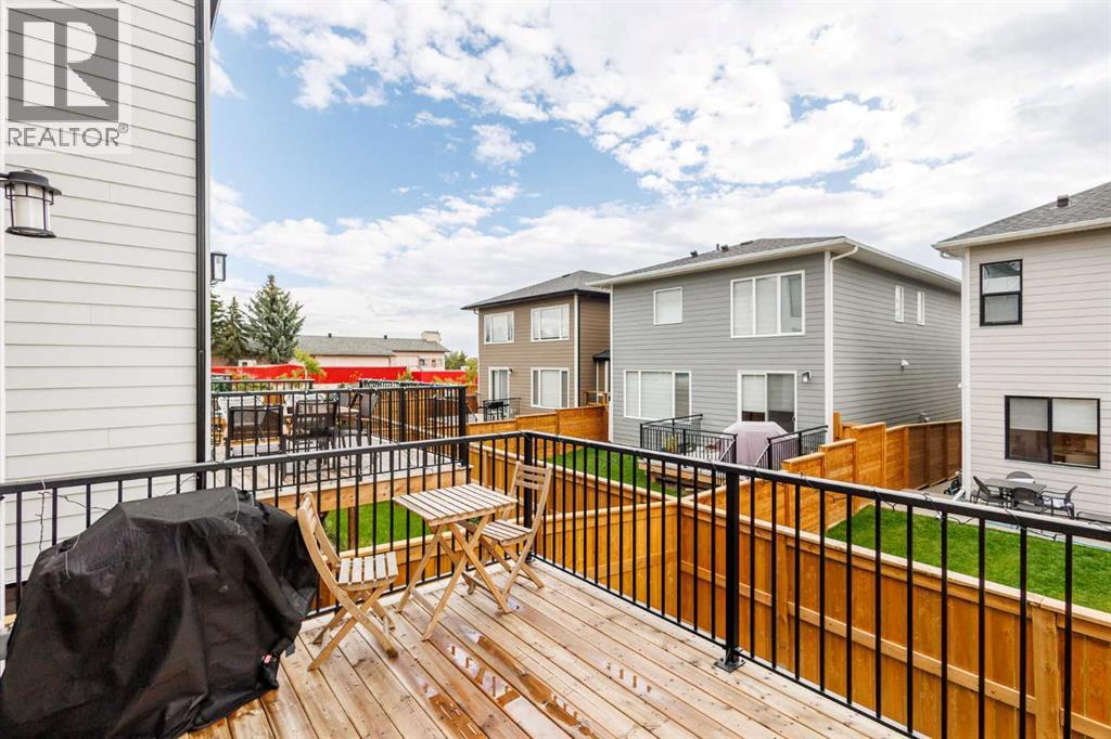 24 Aspen Woods Park SW - 36