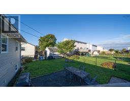 Dining room - 380 Cow Bay Road, Eastern Passage, NS B3G1J4 Photo 10