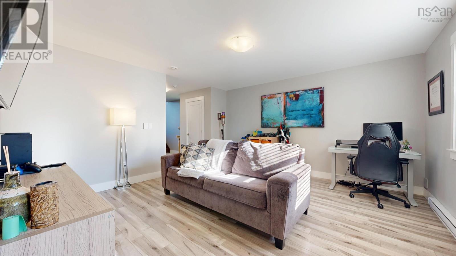 16 Sam Crescent - 38
