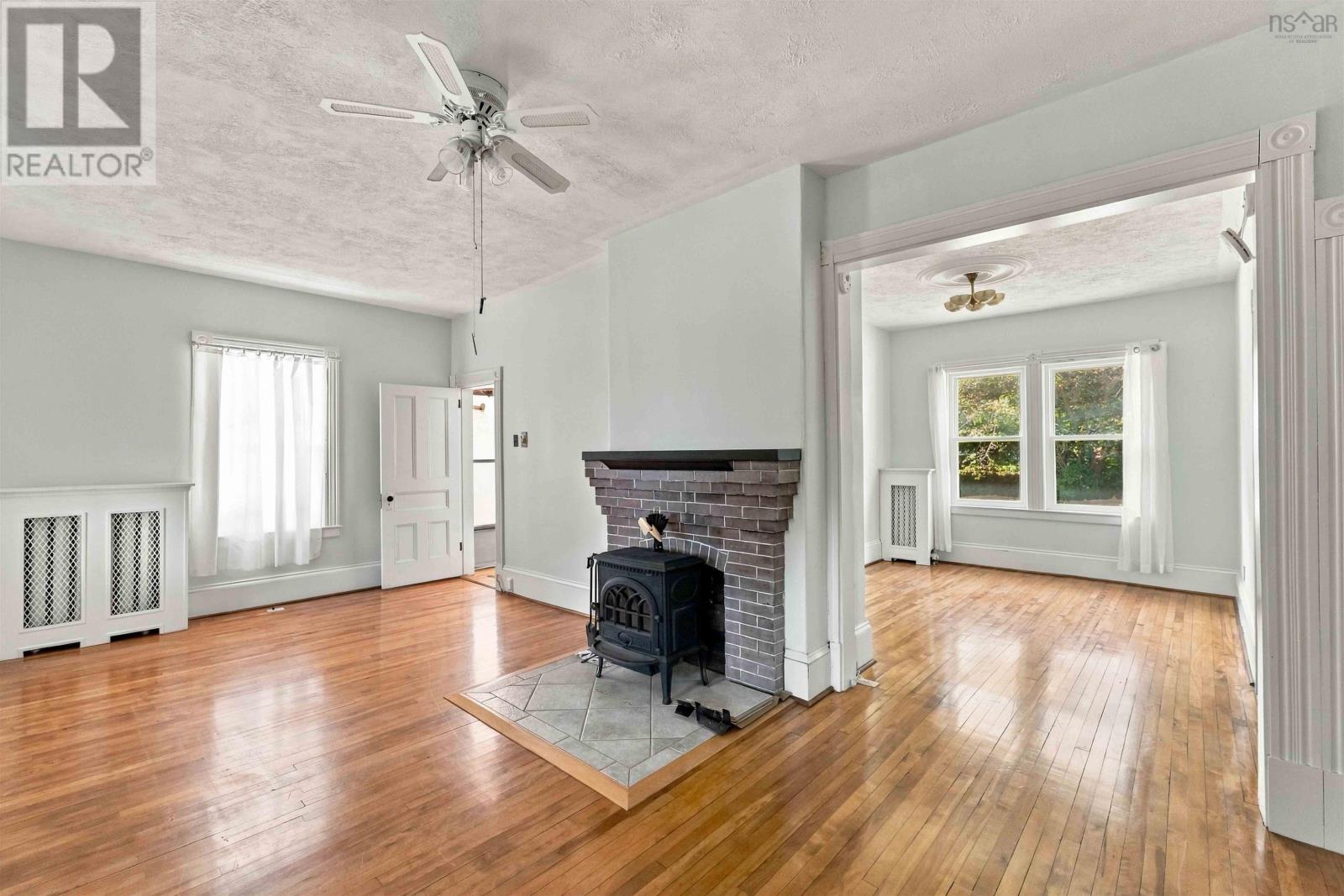 Property 3 of 25 of 1107 Middle Street