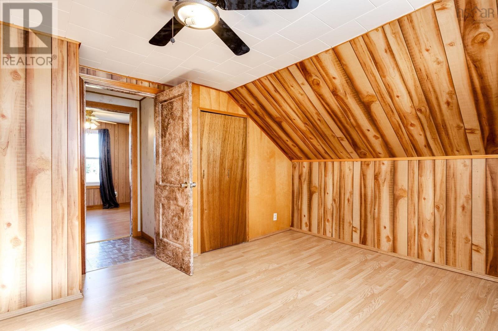 Property 27 of 49 of 1815 Lakewood Road