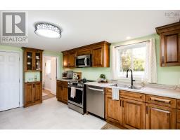 Den - 1815 Lakewood Road, Steam Mill, NS B4N3V7 Photo 7
