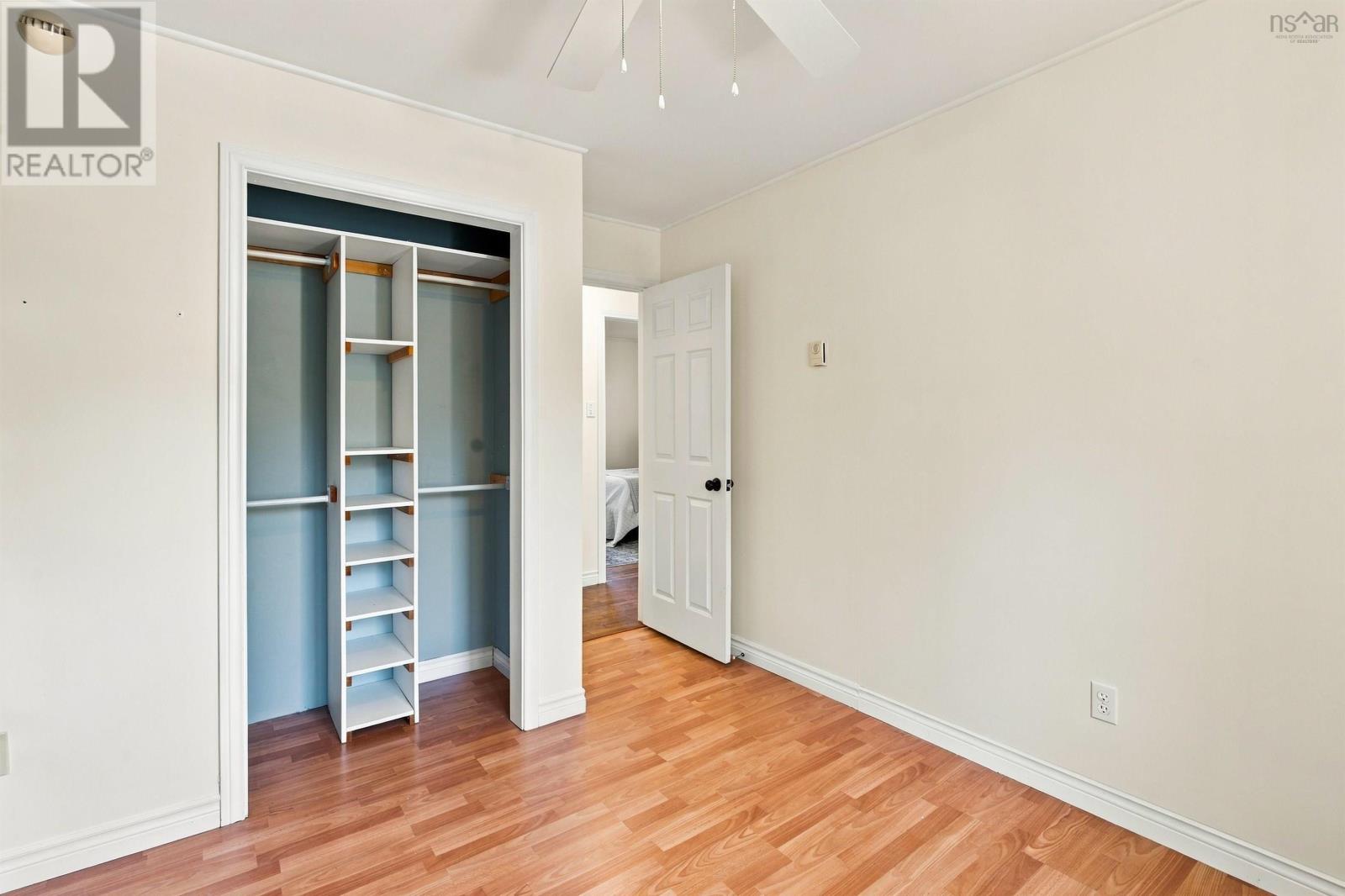 Property 23 of 51 of 39 Parkdale Avenue