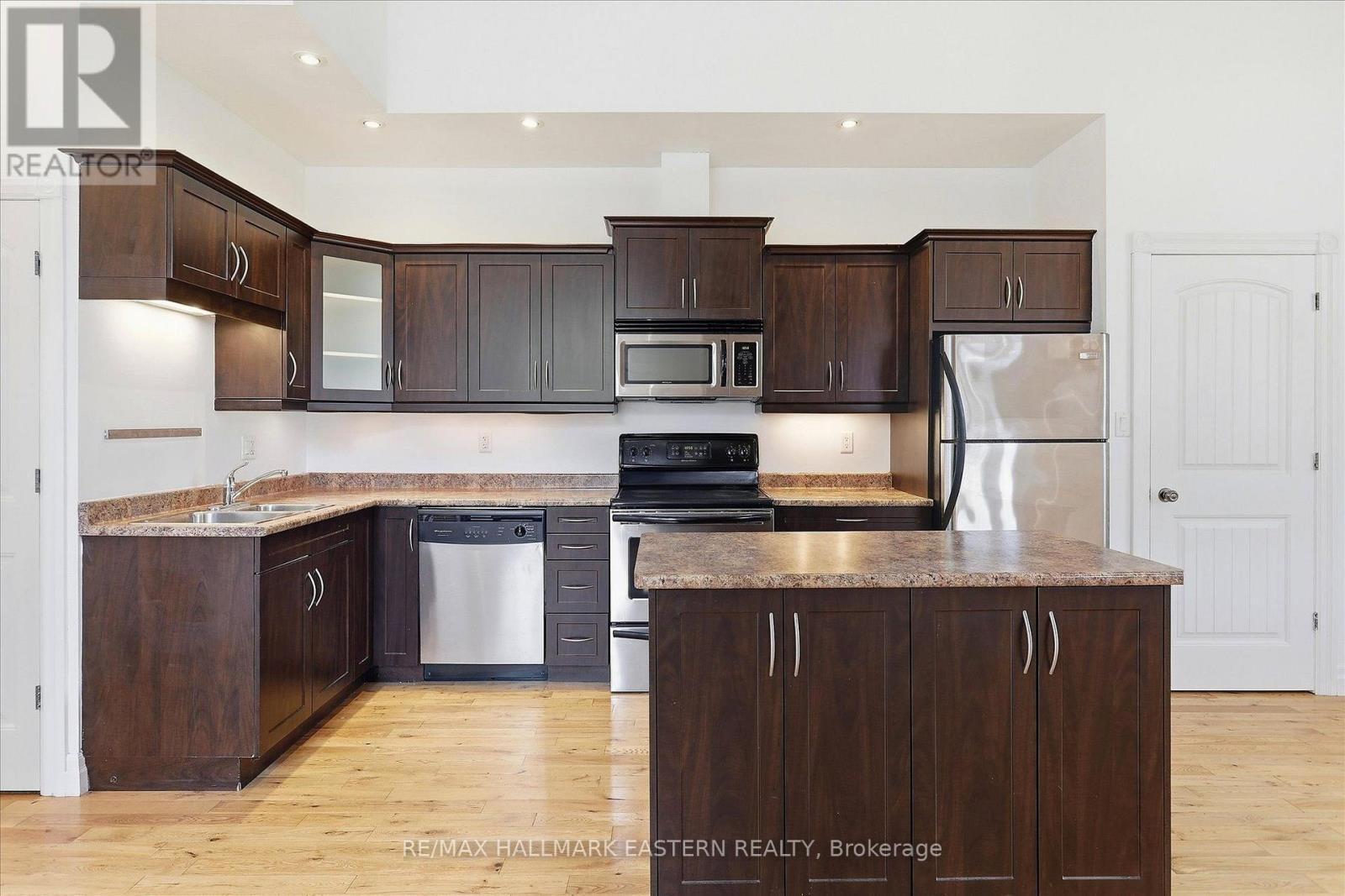 #2- 760 George Street, Peterborough, ON photo 10