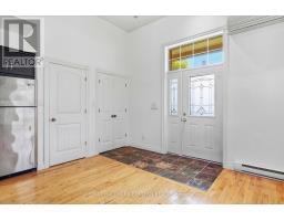 Bathroom - #2 - 760 George Street, Peterborough, ON K9H3T3 Photo 6
