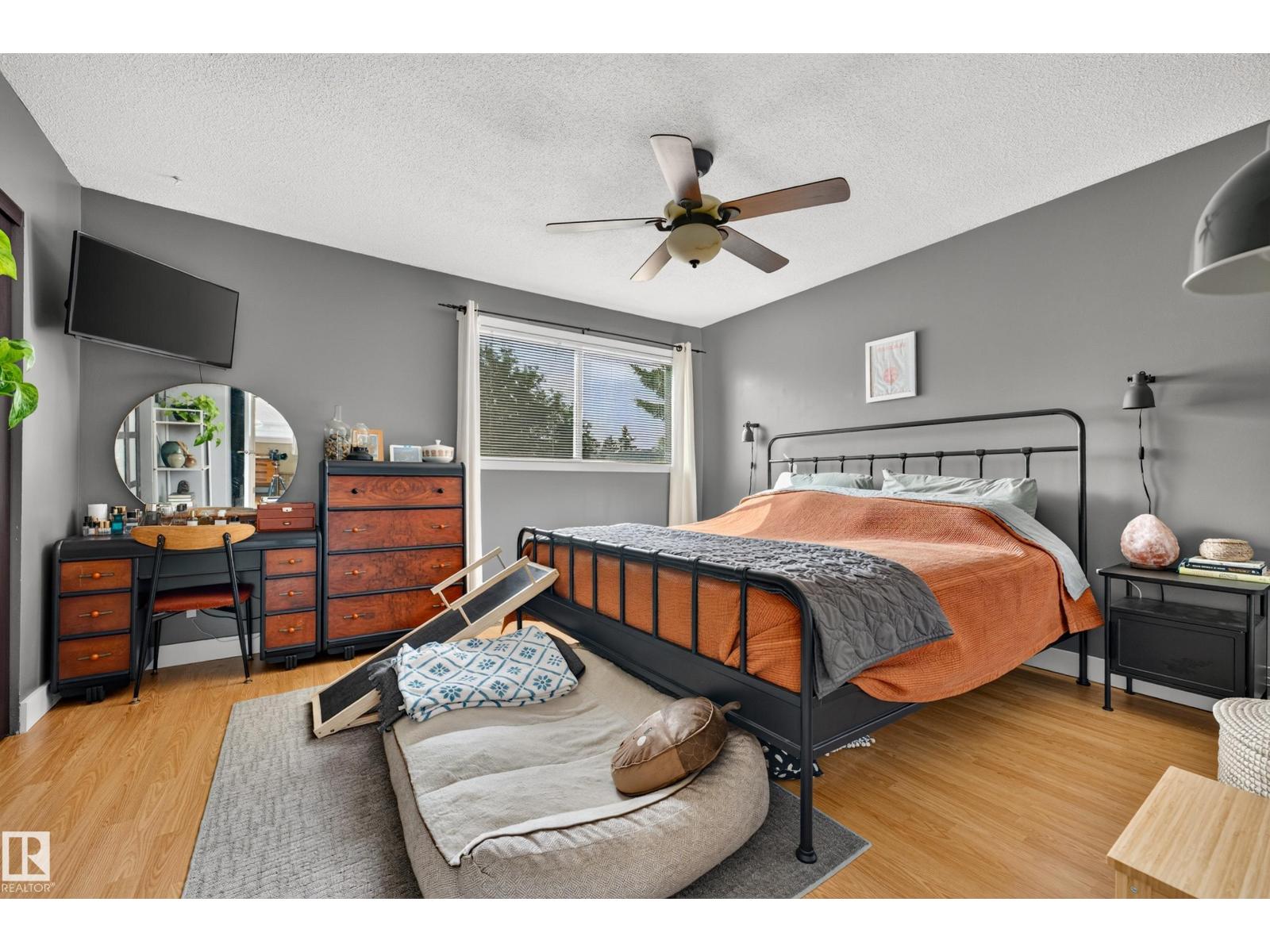 138 Dickinsfield Court NW, Evansdale — photo 18 of 26: Property photo
