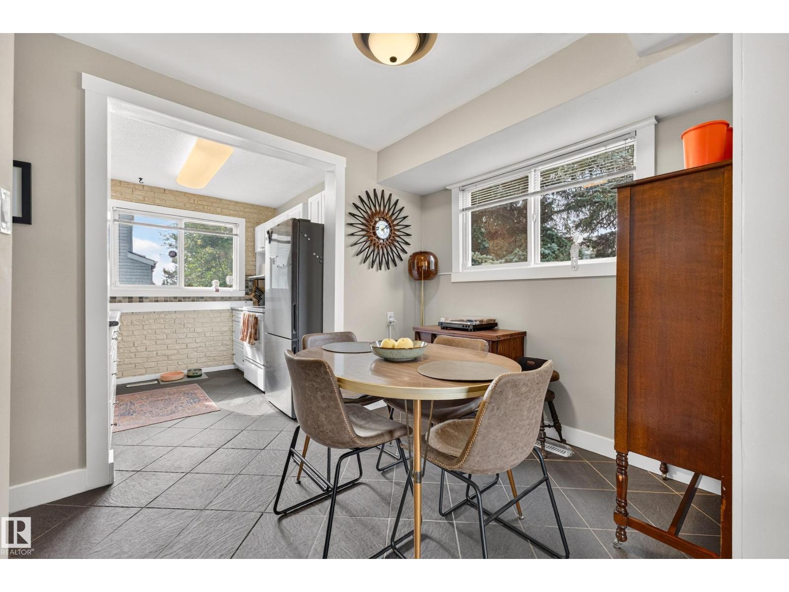 138 DICKINSFIELD CT NW - 9