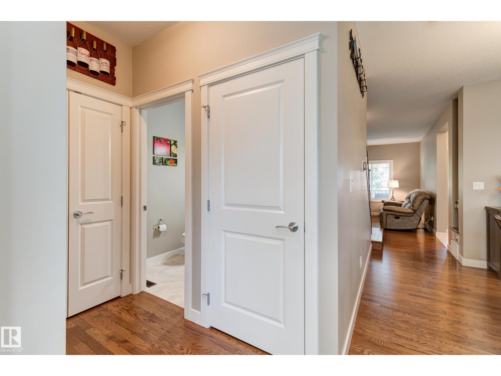 22015 97 AV NW - 18