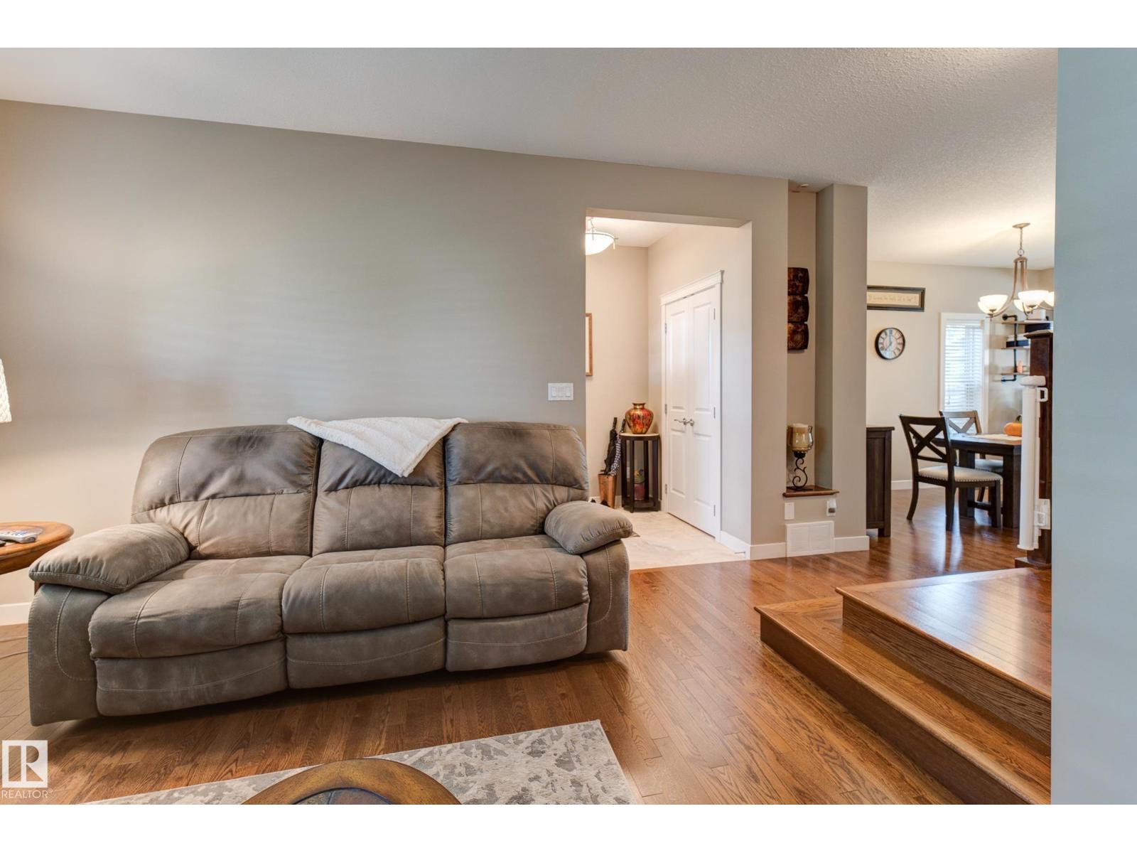 22015 97 AV NW - 6